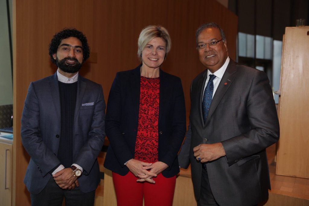 Baldewsingh (right), with princess Laurentien (center)